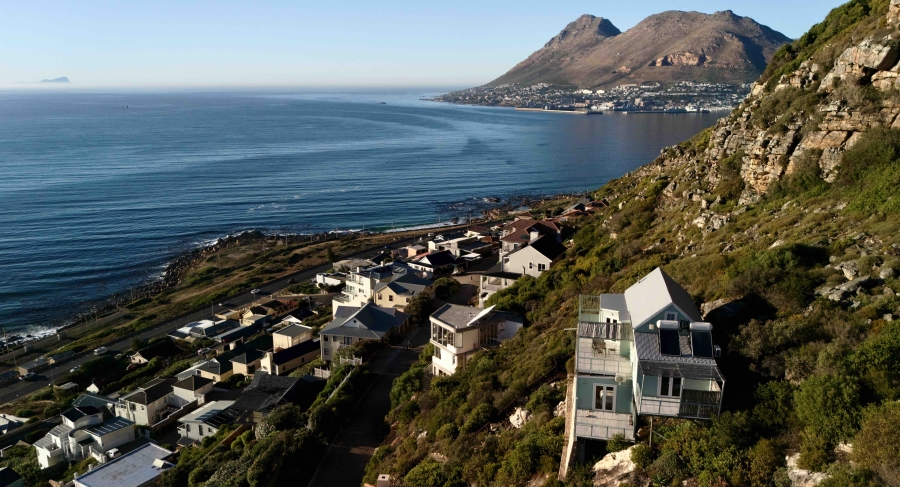 3 Bedroom Property for Sale in Cairnside Western Cape